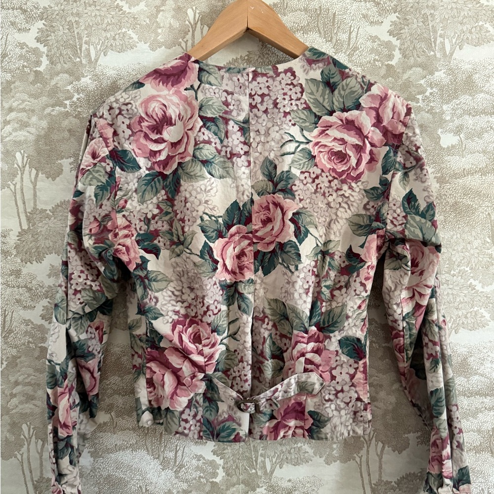 Banana Republic Floral Button-Front Blouse in Pink, Green, Cream - Picture 5 of 10